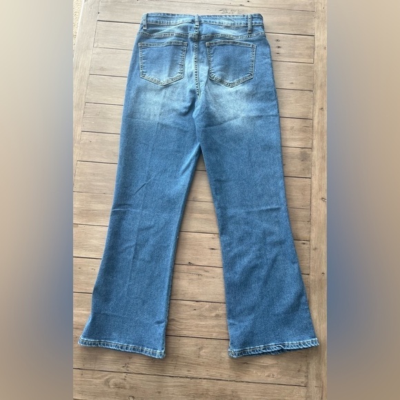 Holy Grail Tummy Control Bootcut Jeans NWT - Picture 6 of 9